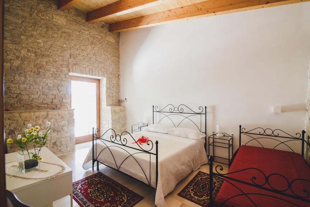 Ai Pilieri Di Bagnoli Villa Castel Del Monte  Eksteriør bilde