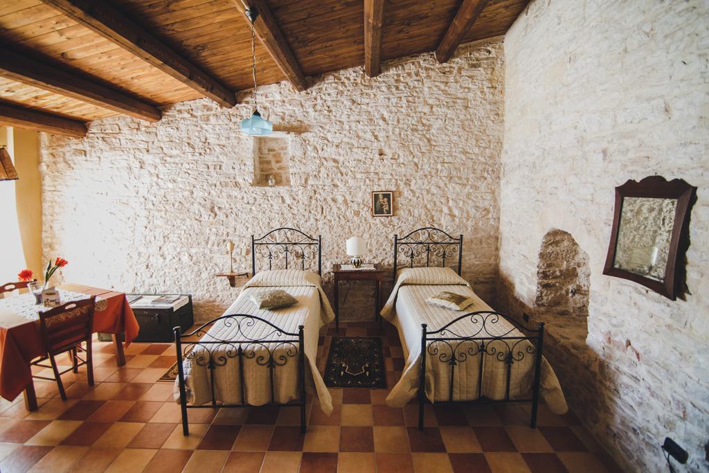 Ai Pilieri Di Bagnoli Villa Castel Del Monte  Eksteriør bilde